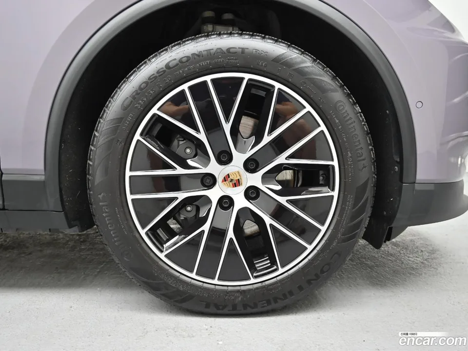 Porsche Macan Electric 4 2025 — миниатюра 5
