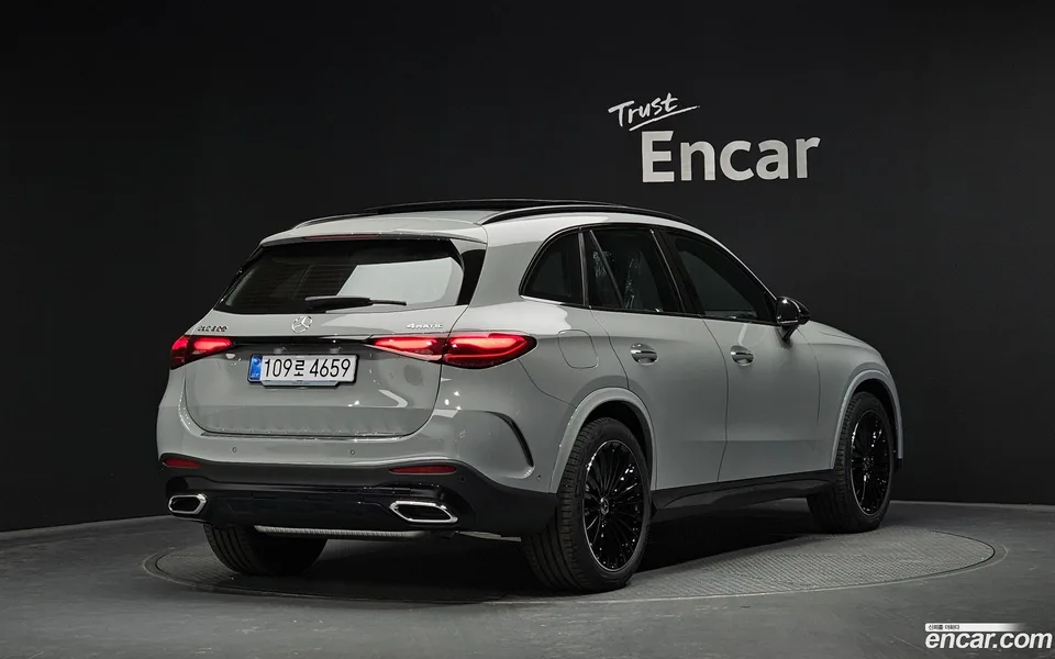 Mercedes-Benz GLC-Class GLC300 4MATIC AMG Line 2026 — миниатюра 2