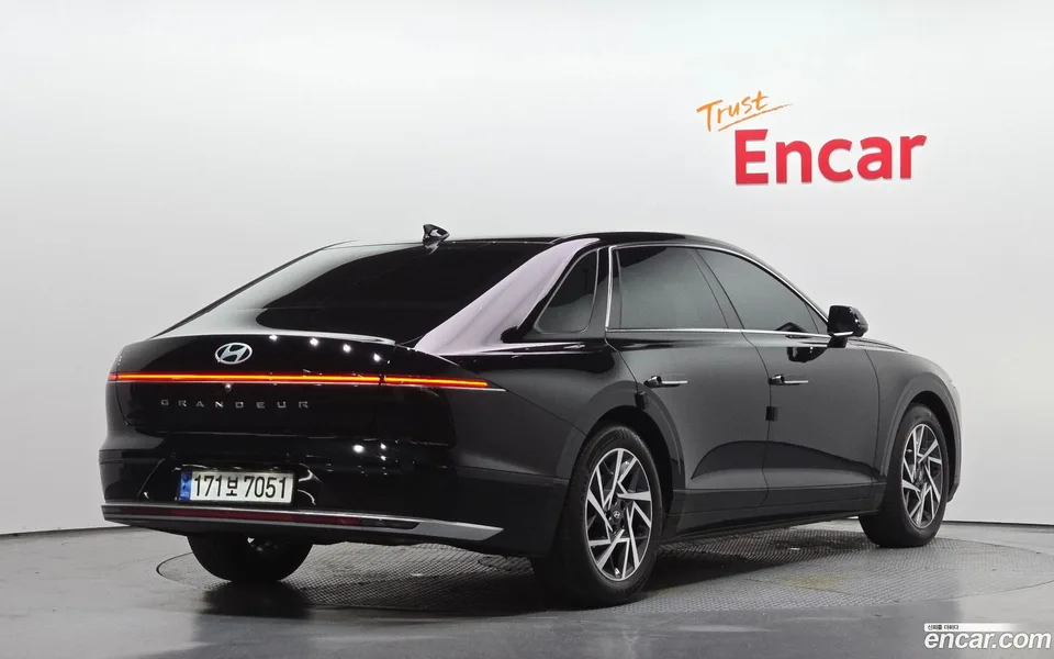 Hyundai Grandeur Hybrid 2023 — миниатюра 2