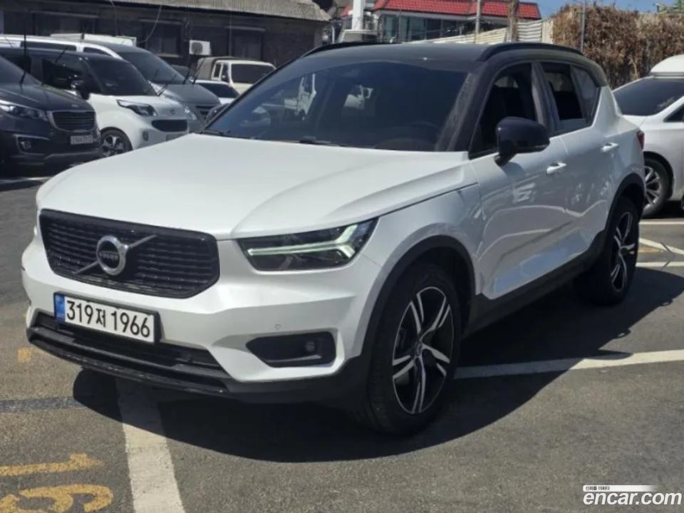 Volvo XC40 B4 R- 2022 — миниатюра 2
