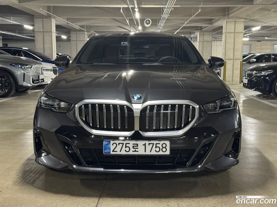 BMW 5 Series 523d M 2025 — миниатюра 3