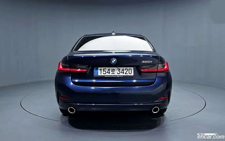 BMW 3 Series 320i 2025 — миниатюра 4