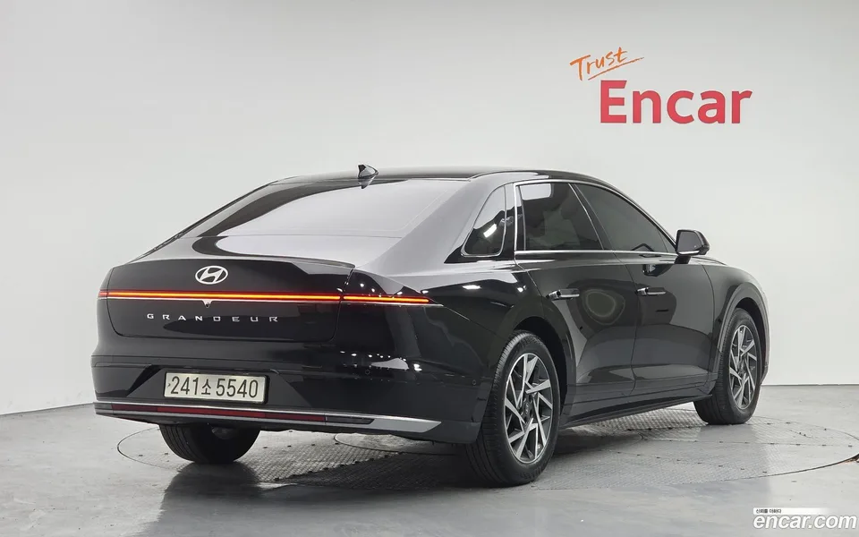 Hyundai Grandeur Hybrid 2024 — миниатюра 2