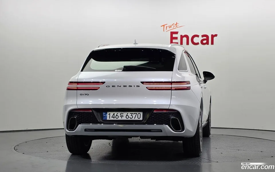 Genesis GV70 2.5T 2WD 2024 — миниатюра 4