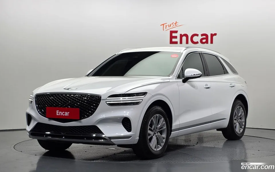 Genesis GV70 2.5T 2WD 2024 — фото 1, купить с доставкой в Москву