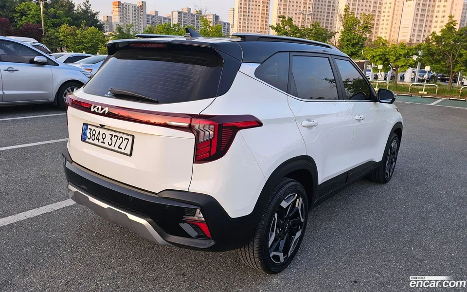 Kia Seltos 1.6 2WD 2023 — миниатюра 2