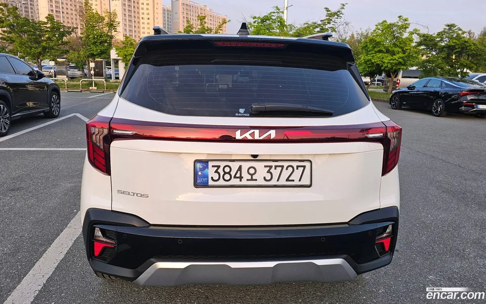 Kia Seltos 1.6 2WD 2023 — миниатюра 4