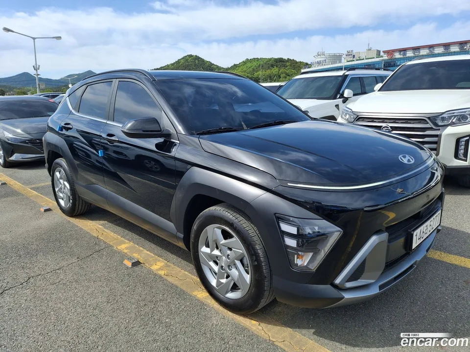 Hyundai Kona 1.6 2WD 2023 — миниатюра 2