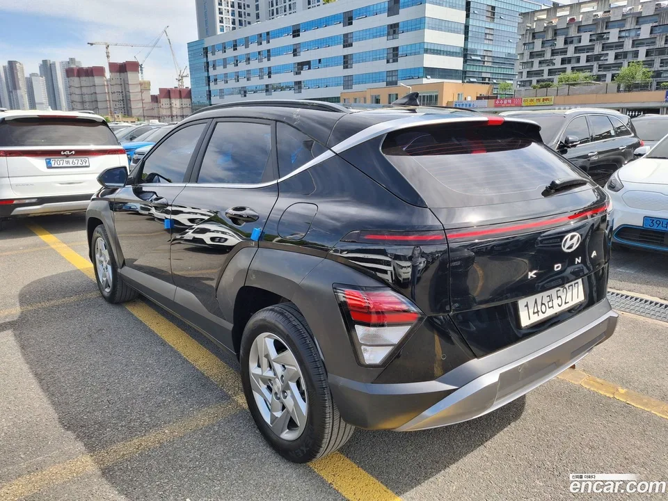 Hyundai Kona 1.6 2WD 2023 — миниатюра 4