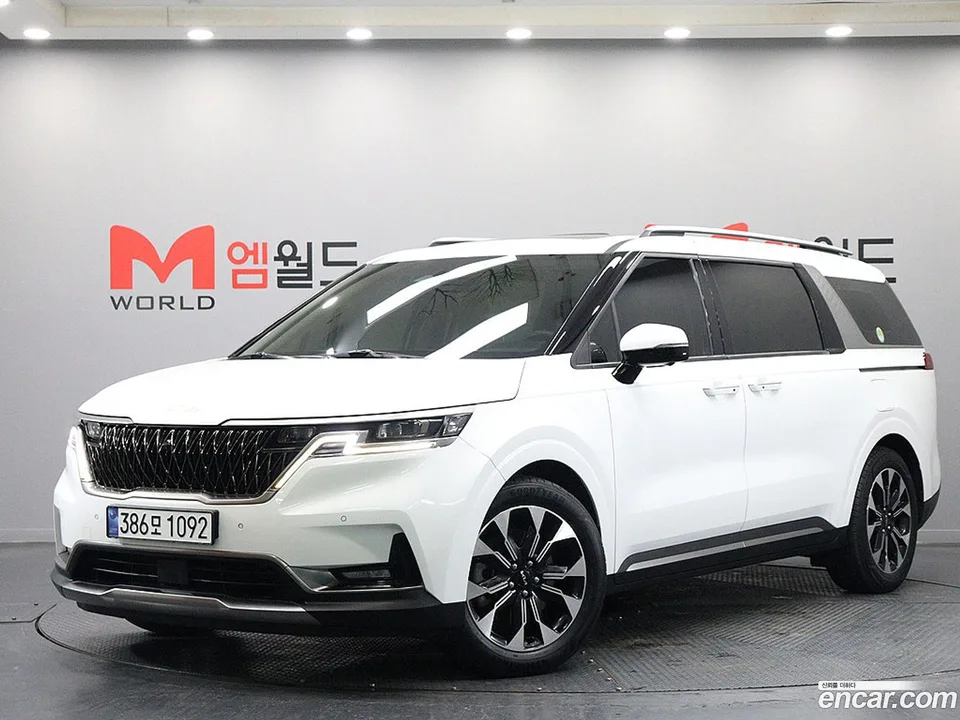 Kia Carnival 9 2022 — фото 1, купить с доставкой в Москву