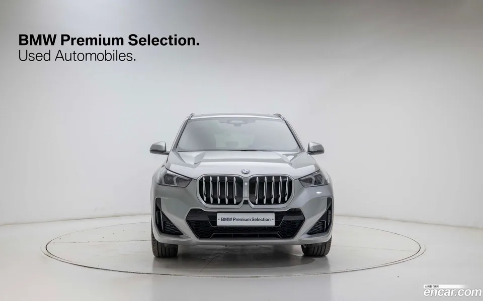 BMW X1 xDrive 20i M 2025 — миниатюра 3