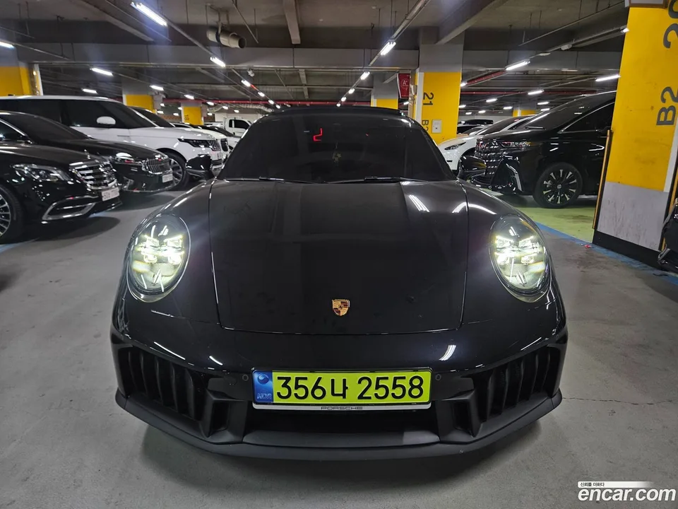 Porsche 911 (992) GTS 2026 — миниатюра 2