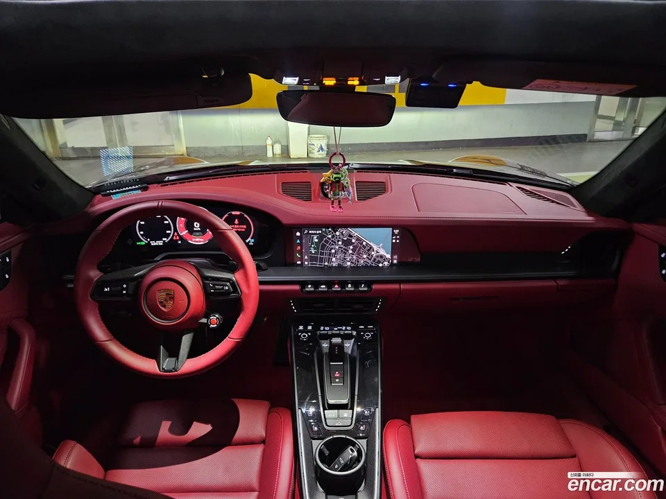 Porsche 911 (992) GTS 2026 — миниатюра 5