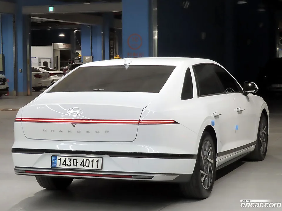 Hyundai Grandeur Hybrid 2023 — миниатюра 2