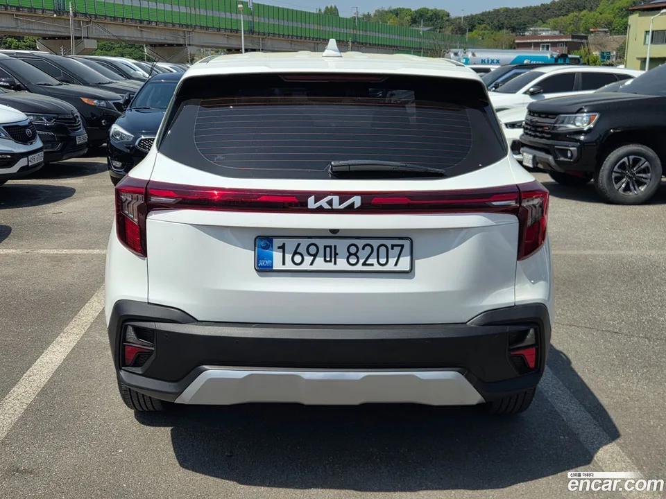 Kia Seltos 1.6 2WD 2023 — миниатюра 4