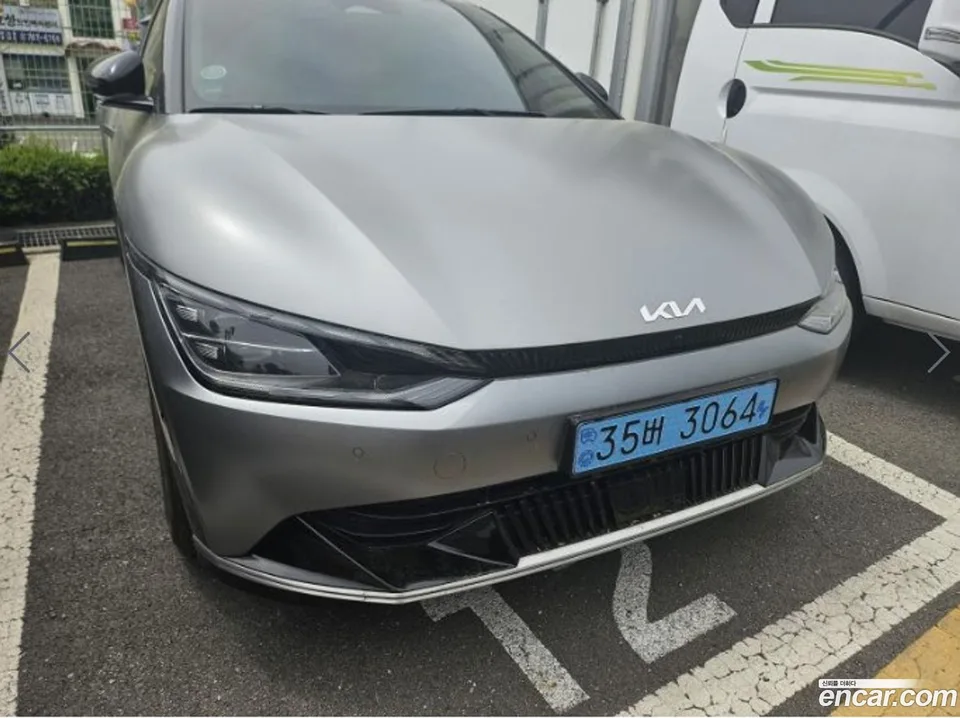 Kia EV6 4WD 2022 — фото 1, купить с доставкой в Москву
