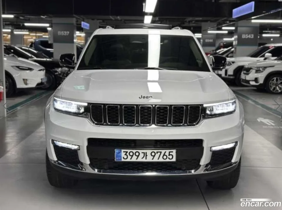 Jeep Grand Cherokee 3.6 2023 — миниатюра 2