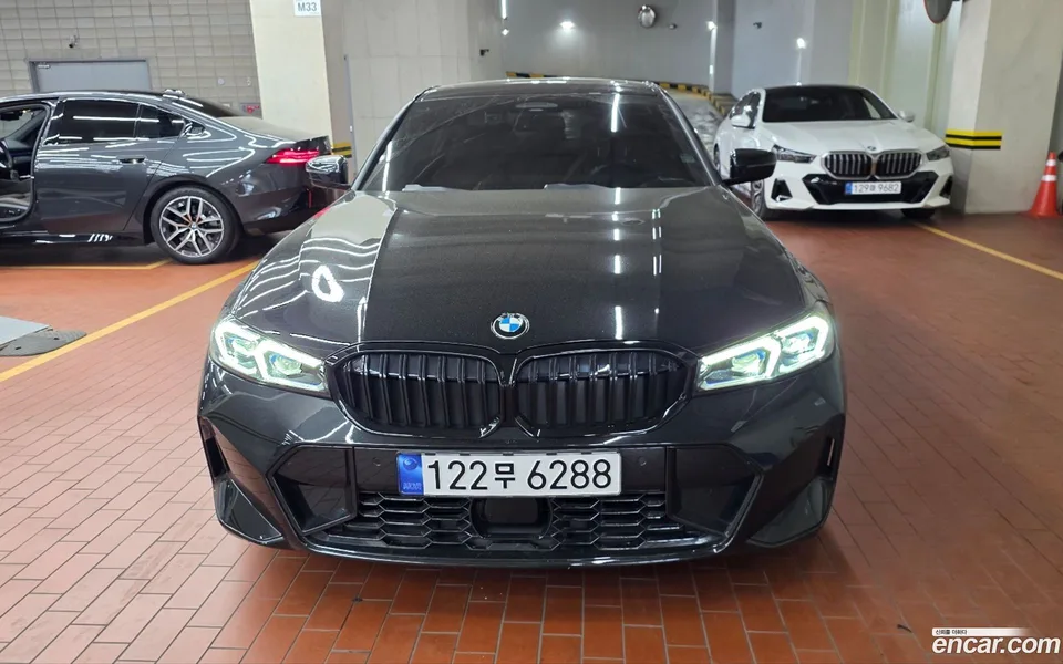 BMW 3 Series 320i M 2023 — фото 1, купить с доставкой в Москву