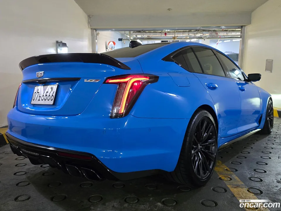 Cadillac CT5-V 6.2 2022 — миниатюра 5