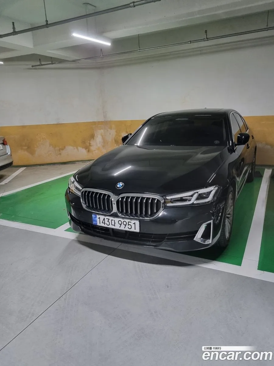 BMW 5 Series 530i xDrive 2023 — миниатюра 2