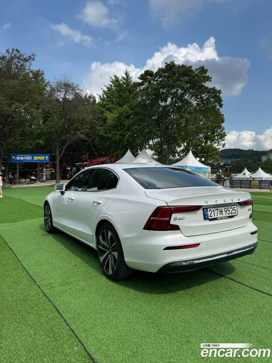 Volvo S60 B5 2024 — миниатюра 2