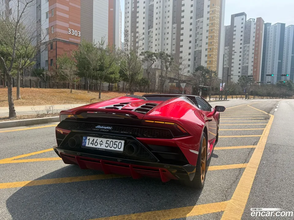Lamborghini Huracan LP640-4 2023 — миниатюра 2