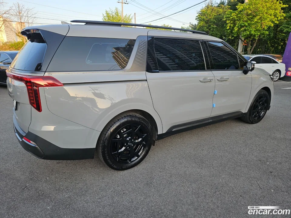 Kia Carnival 9 2025 — миниатюра 5