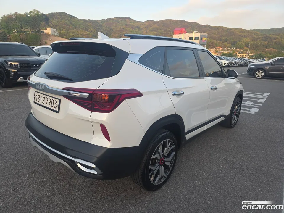 Kia Seltos 1.6 2WD 2022 — миниатюра 5