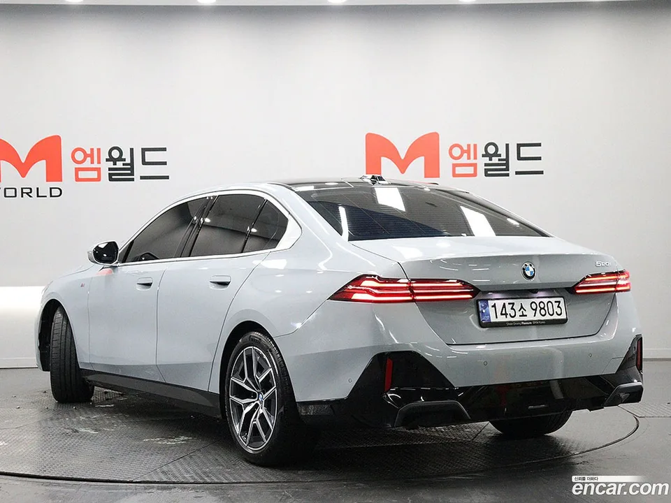 BMW 5 Series 520i M 2024 — миниатюра 4