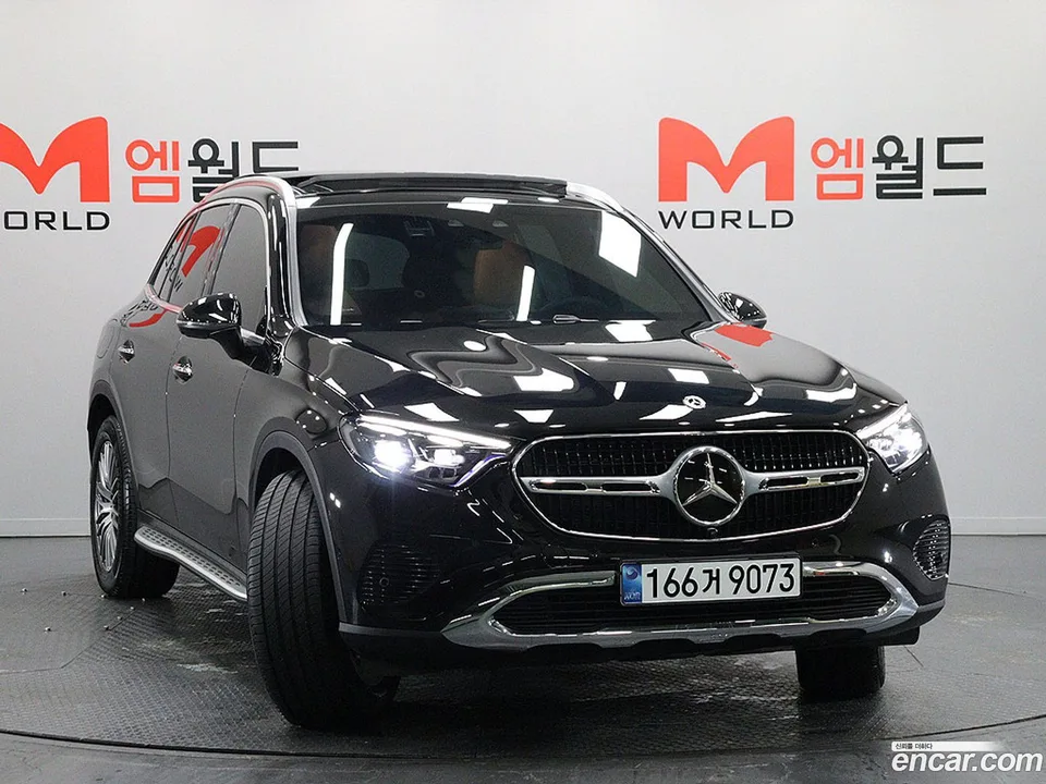 Mercedes-Benz GLC-Class GLC300 4MATIC 2025 — миниатюра 3
