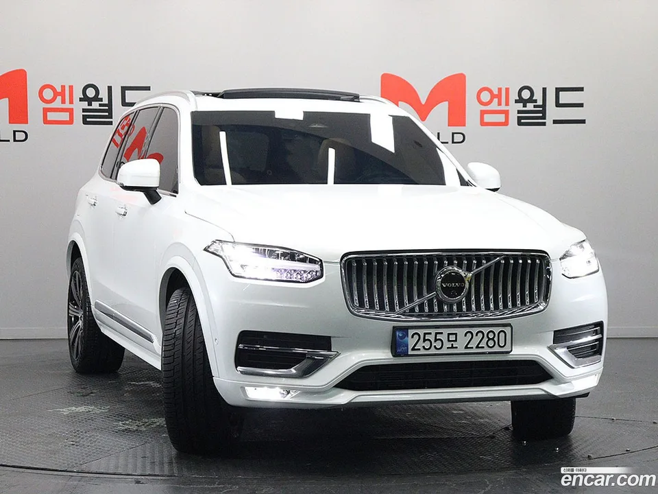 Volvo XC90 B6 2022 — миниатюра 3