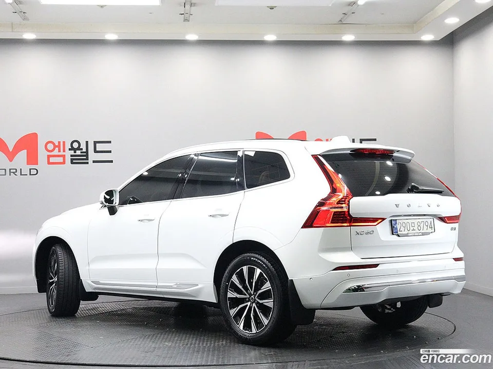 Volvo XC60 B5 2024 — миниатюра 4