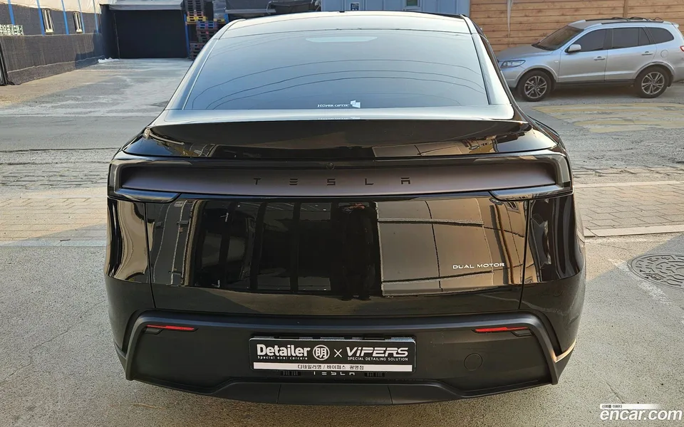 Tesla Model Y AWD 2026 — миниатюра 4