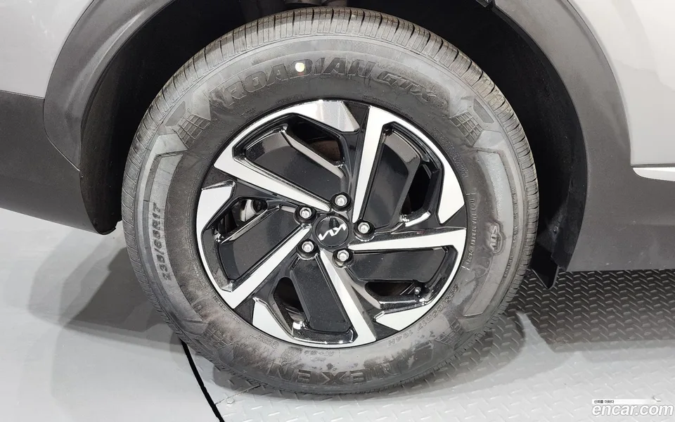 Kia Sportage Hybrid 2WD 2024 — миниатюра 5