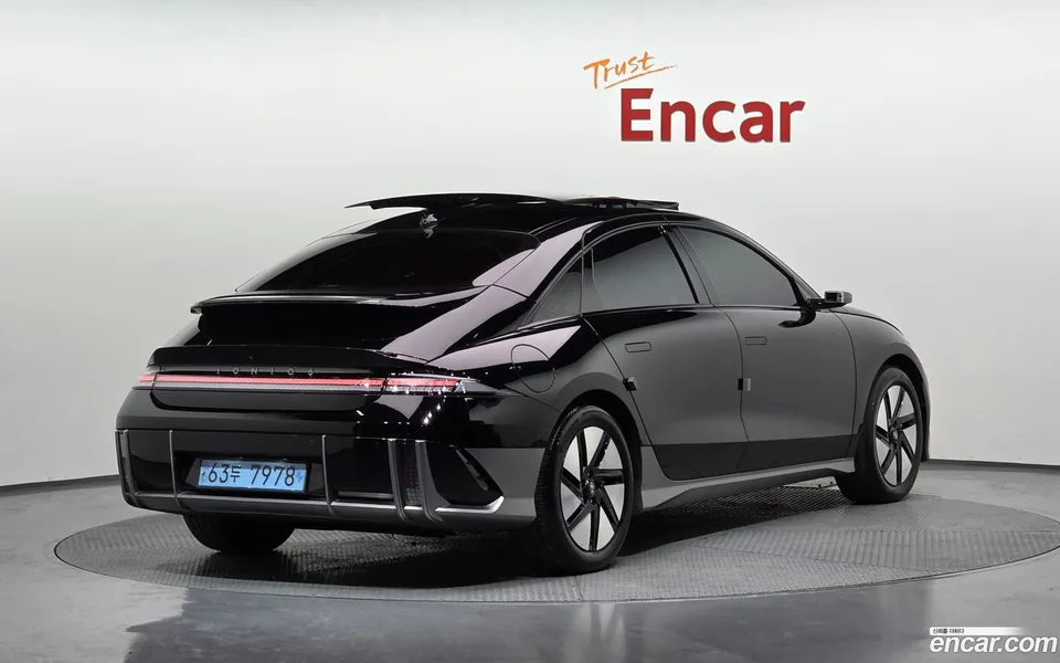 Hyundai Ioniq 6 2023 — миниатюра 2