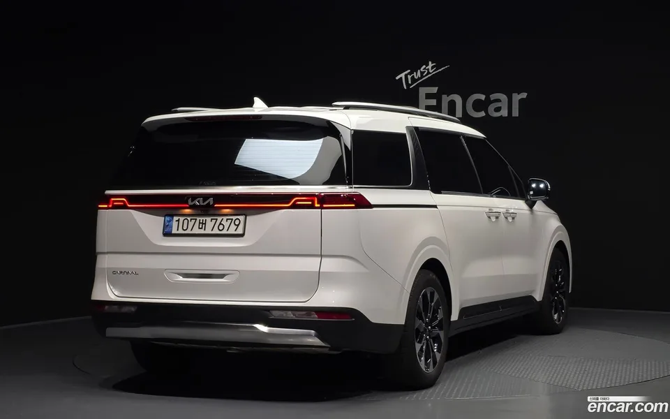 Kia Carnival 9 2023 — миниатюра 2