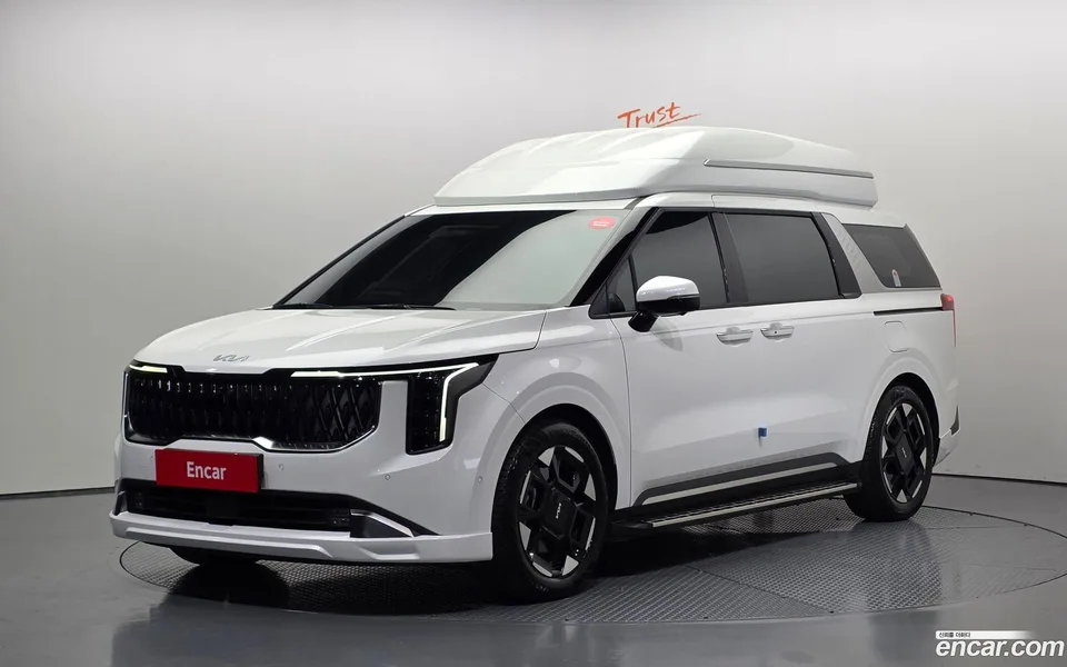Kia Carnival 9 () 2024 — фото 1, купить с доставкой в Москву