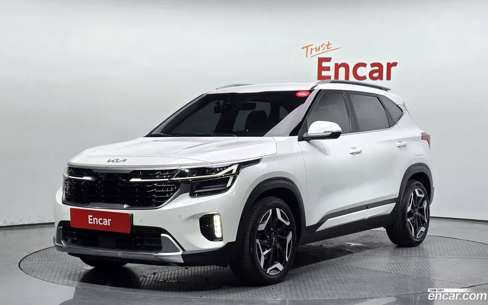 Kia Seltos 2.0 2WD 2022 — фото 1, купить с доставкой в Москву