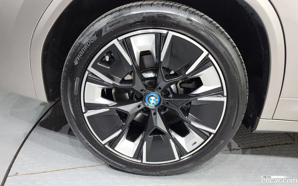 BMW iX3 M 2024 — миниатюра 5