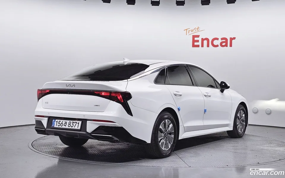 Kia K5 Hybrid 2024 — миниатюра 2
