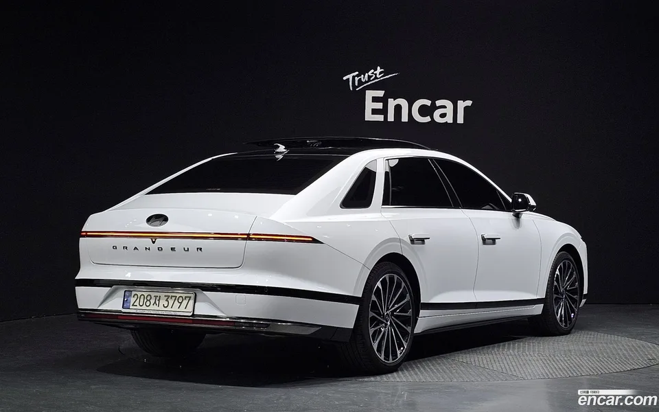 Hyundai Grandeur Hybrid 2023 — миниатюра 2