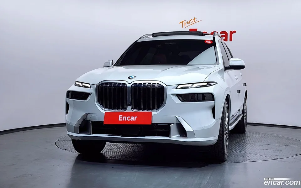 BMW X7 xDrive 40i 6 2023 — миниатюра 3