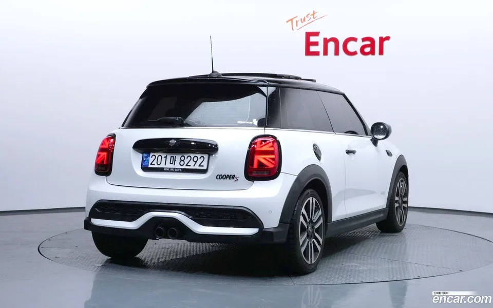 MINI Cooper S 2023 — миниатюра 4