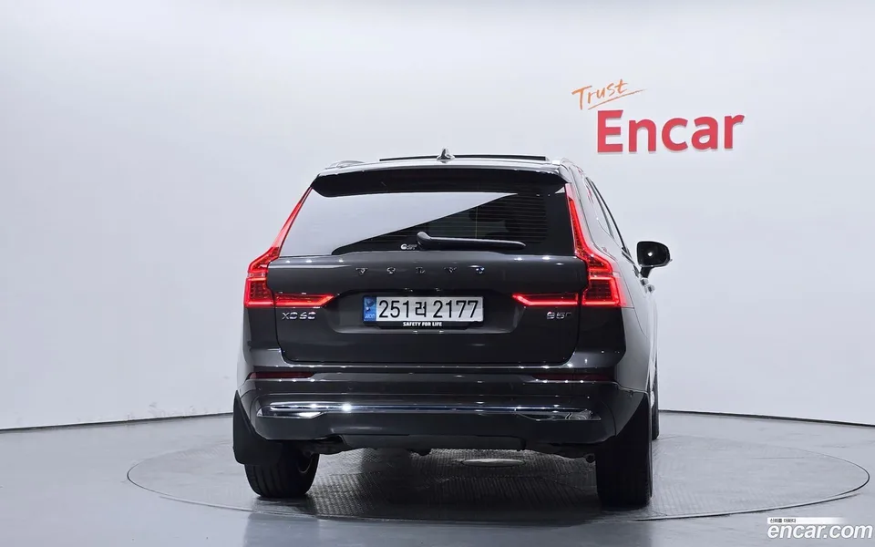 Volvo XC60 B5 2023 — миниатюра 4
