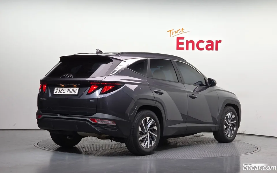 Hyundai Tucson 2.0 4WD 2023 — миниатюра 2
