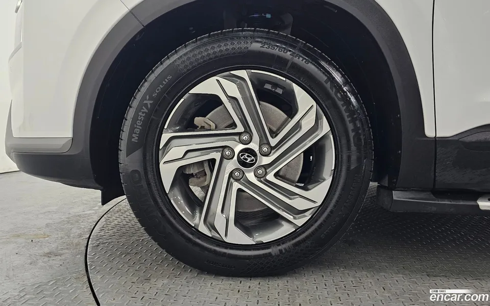 Hyundai Santa Fe 2.5T 2WD 2023 — миниатюра 5