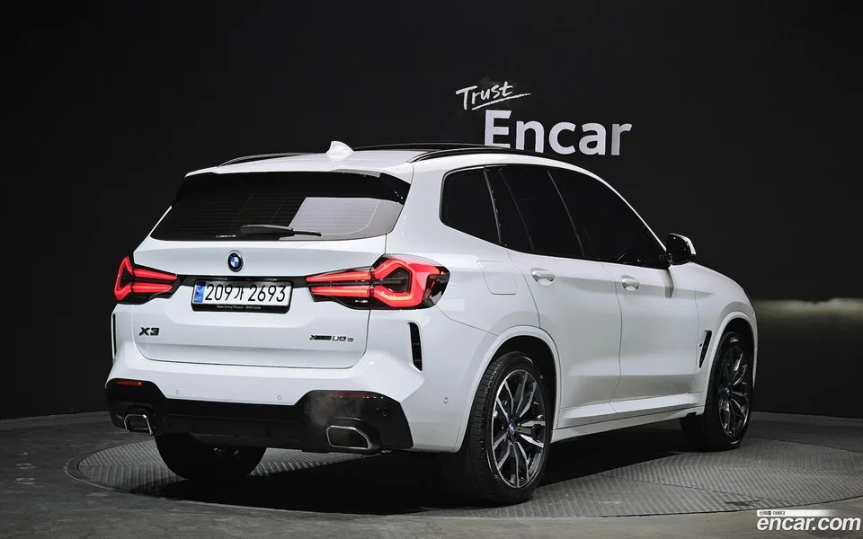 BMW X3 xDrive 30e M 2023 — миниатюра 2