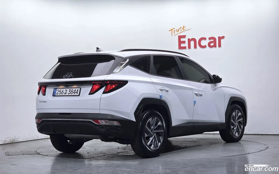 Hyundai Tucson Hybrid 2WD 2022 — миниатюра 2