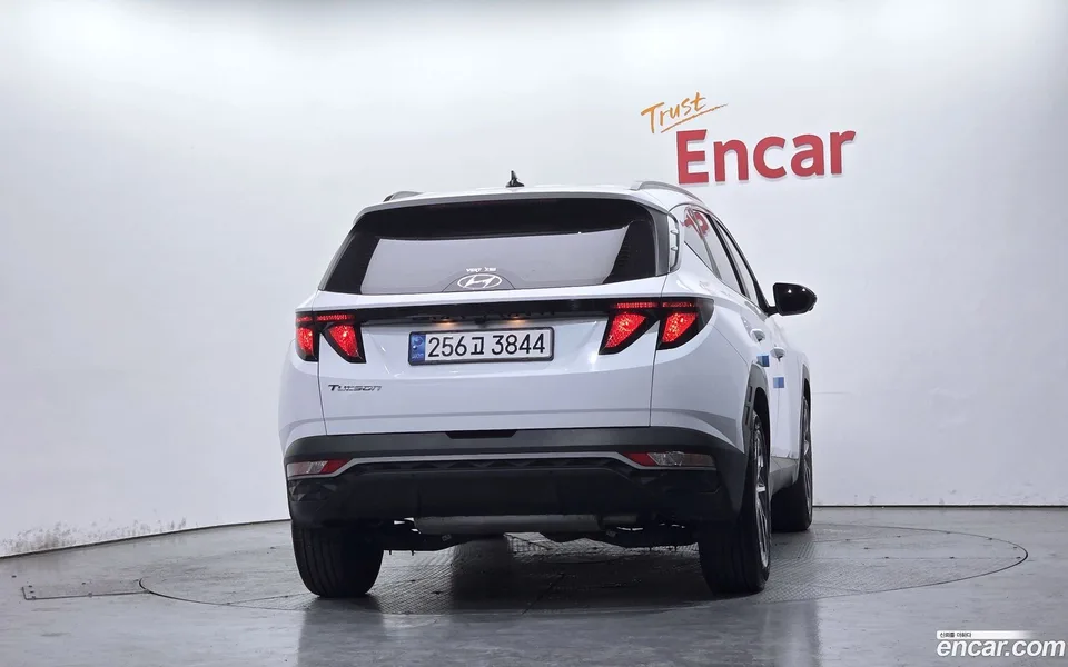 Hyundai Tucson Hybrid 2WD 2022 — миниатюра 4