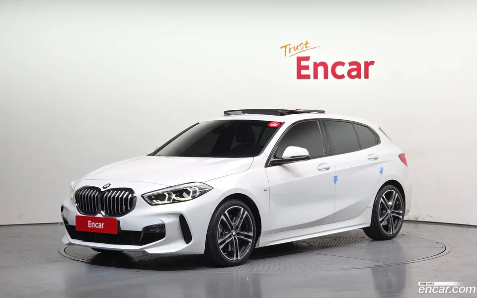 BMW 1 Series 120i M 2023 — фото 1, купить с доставкой в Москву
